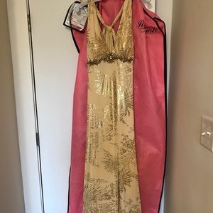 Riva Designs Prom Dress